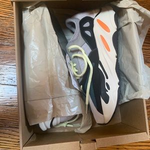 Yeezy Boost 700- Wave Runners